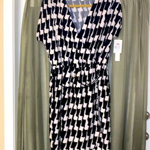 COPY - Black and off White Dress!